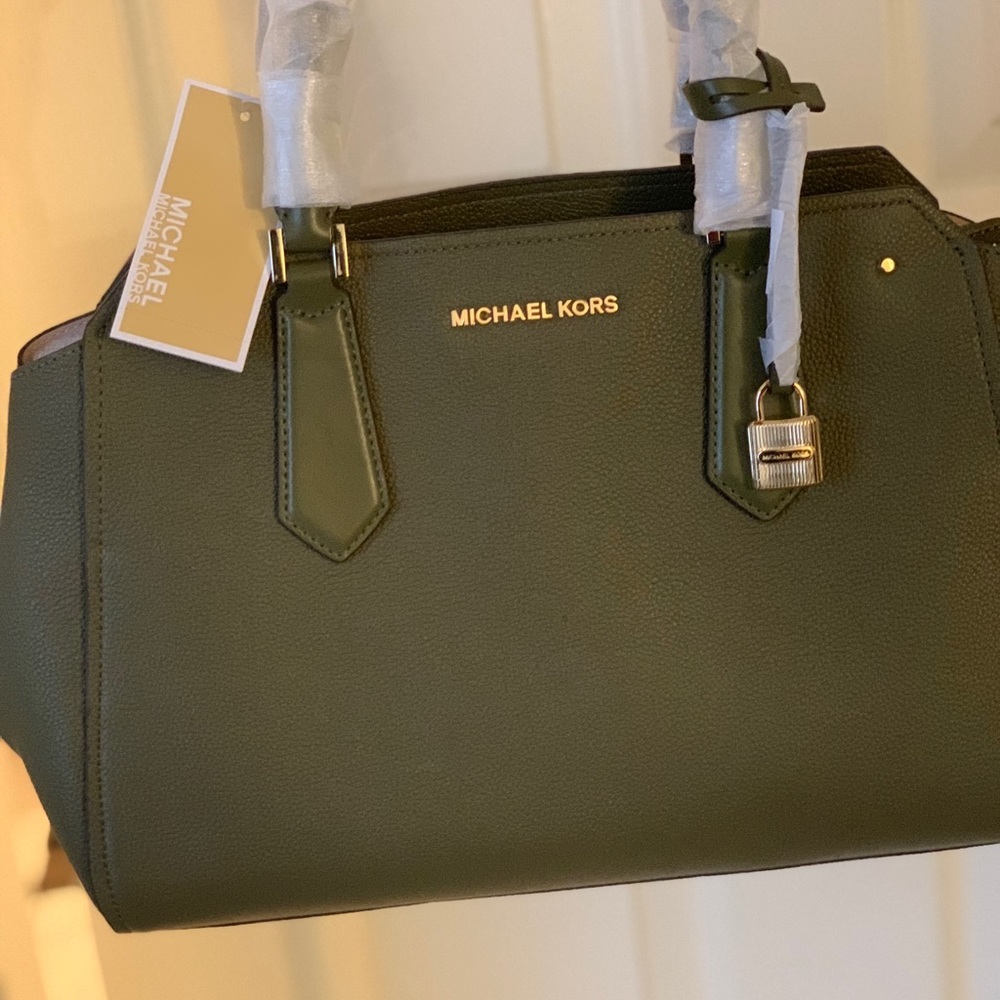 Micheal Kors Brand New satchel..!